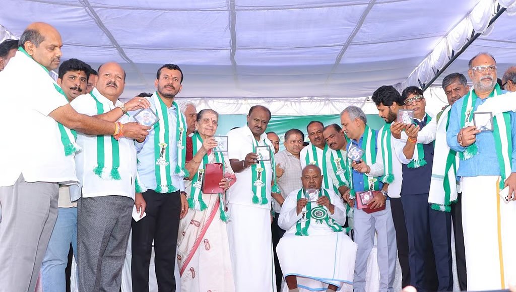 ರಾಜ್ಯದಲ್ಲಿ ಯಾರೂ ನಿರೀಕ್ಷಿಸದಂತಹ “ಸ್ಫೋಟಕ” ರಾಜಕೀಯ ಬೆಳವಣಿಗೆ: ಕುಮಾರಸ್ವಾಮಿ ಭವಿಷ್ಯ