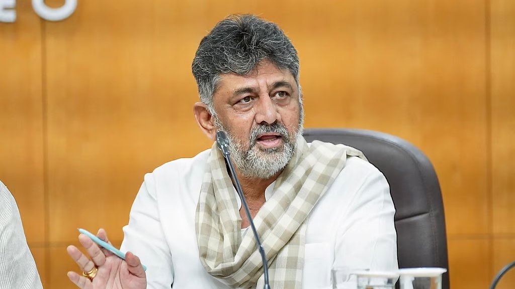 ‘ನವೆಂಬರ್ ಕ್ರಾಂತಿ’ ಇಲ್ಲ, ಕ್ರಾಂತಿ ಏನಿದ್ದರೂ 2028ಕ್ಕೆ: ಡಿಕೆಶಿ ಹೇಳಿಕೆ ಹಿಂದಿರುವ ಮರ್ಮ ಏನು?