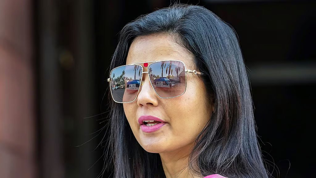 ಟಿಎಂಸಿ ಸಂಸದೆ ಮಹುವಾ ಮೊಯಿತ್ರಾಗೆ ಸಂಕಷ್ಟ; ಆರೋಪ ಪಟ್ಟಿ ಸಲ್ಲಿಸಲು ಸಿಬಿಐಗೆ ಲೋಕಪಾಲ ಅನುಮತಿ!