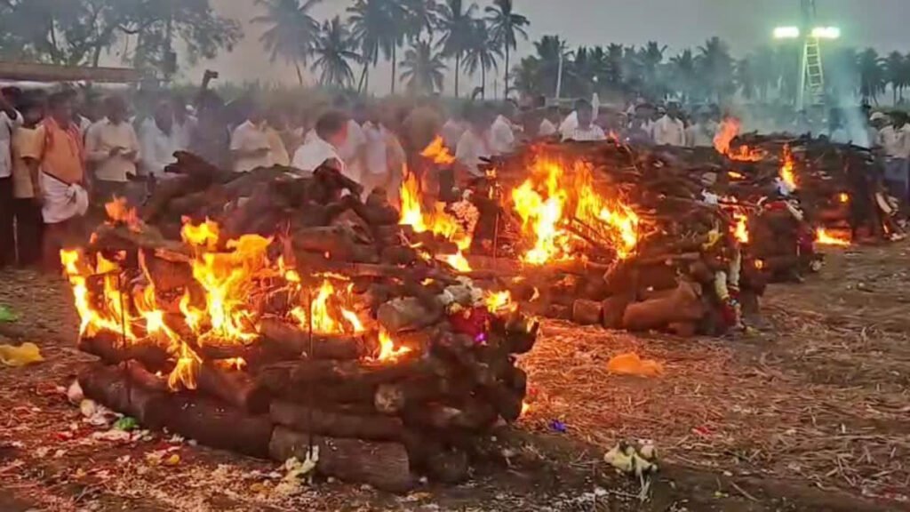 ಮಹಾಂತೇಶ ಬೀಳಗಿ ಸೇರಿ ನಾಲ್ವರ ಅಂತ್ಯಕ್ರಿಯೆ
