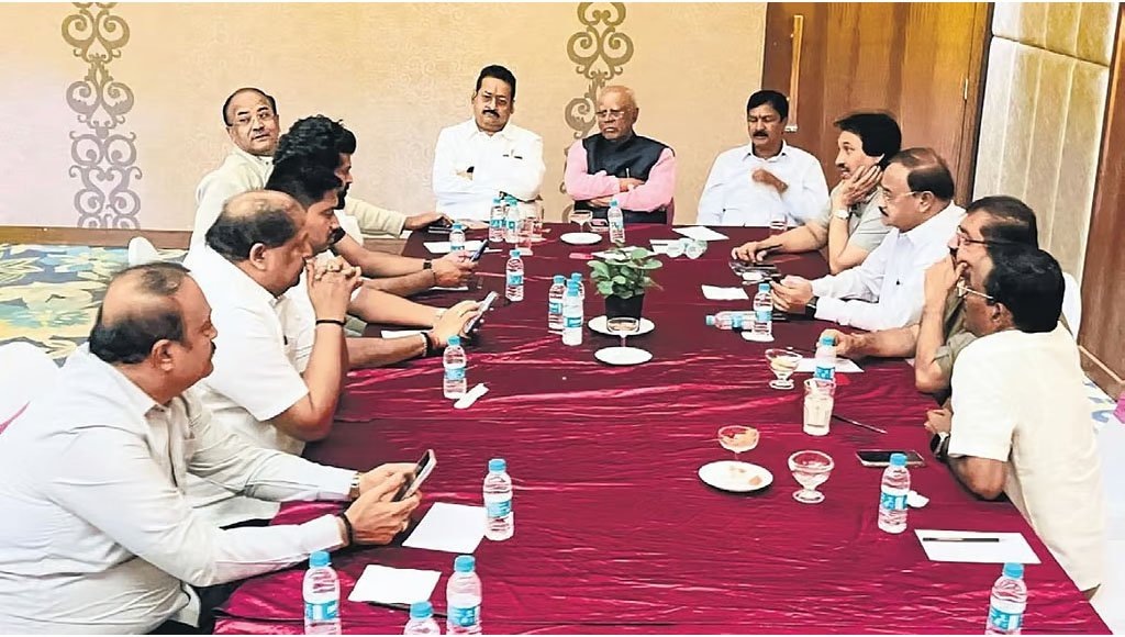 BJPಯಲ್ಲೂ ನಾಯಕತ್ವ ಗದ್ದಲ: ರೆಬೆಲ್ಸ್ ಟೀಮ್ ಮತ್ತೆ ಆಕ್ಟಿವ್; ದೆಹಲಿಗೆ ಪ್ರಯಾಣ!