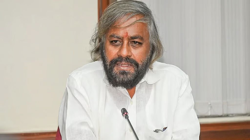 ಬೆಳೆ ವಿಮೆ ಯೋಜನೆ: ರೈತರಿಗೆ ನೀಡಿರುವ ಪರಿಹಾರದ ಬಗ್ಗೆ ಶ್ವೇತಪತ್ರ ಹೊರಡಿಸಿ; ಕೇಂದ್ರ ಸರ್ಕಾರಕ್ಕೆ ಈಶ್ವರ್ ಖಂಡ್ರೆ ಆಗ್ರಹ