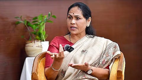 ರಾಜ್ಯದಲ್ಲಿ ಯಾರ ಸರ್ಕಾರ ಅಧಿಕಾರದಲ್ಲಿದೆ: ಶೋಭಾ ಪ್ರಶ್ನೆ