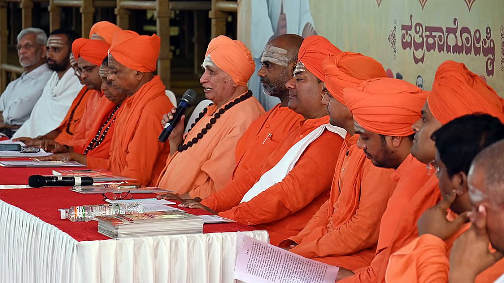 ಯಾವುದೇ ಪಕ್ಷಕ್ಕೆ ಕೇವಲ ಮತಬ್ಯಾಂಕ್ ಆಗಲು ಇಷ್ಟಪಡಲ್ಲ ‘ಬಸವ ಶಕ್ತಿ ಸಮಾವೇಶ’