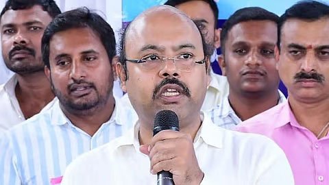 ಹೈಕಮಾಂಡ್ ಸದ್ಯಕ್ಕೆ ನಾಯಕತ್ವ ಬದಲಾವಣೆ ಬಗ್ಗೆ ಮಾತನಾಡುತ್ತಿಲ್ಲ: ಡಾ ಯತೀಂದ್ರ