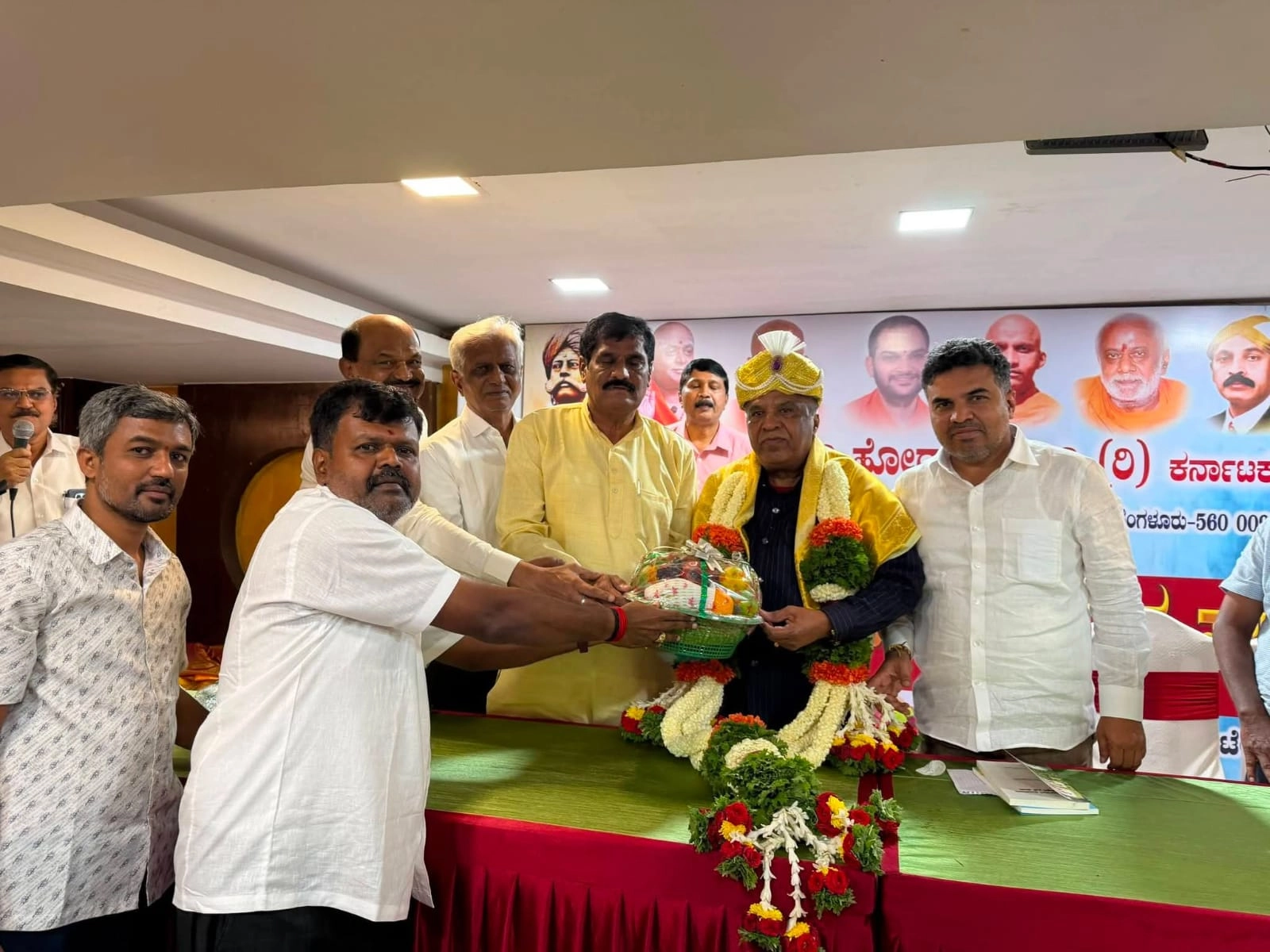 ಒಕ್ಕಲಿಗ ಸಮುದಾಯಕ್ಕೆ ಉದ್ಯೋಗ, ಶಿಕ್ಷಣ ಹಾಗೂ ಗುತ್ತಿಗೆಯಲ್ಲಿ ಮೀಸಲಾತಿಗೆ ಆಗ್ರಹ: ಬೆಂಗಳೂರಿನಲ್ಲಿ ಬೃಹತ್ ಸಭೆ